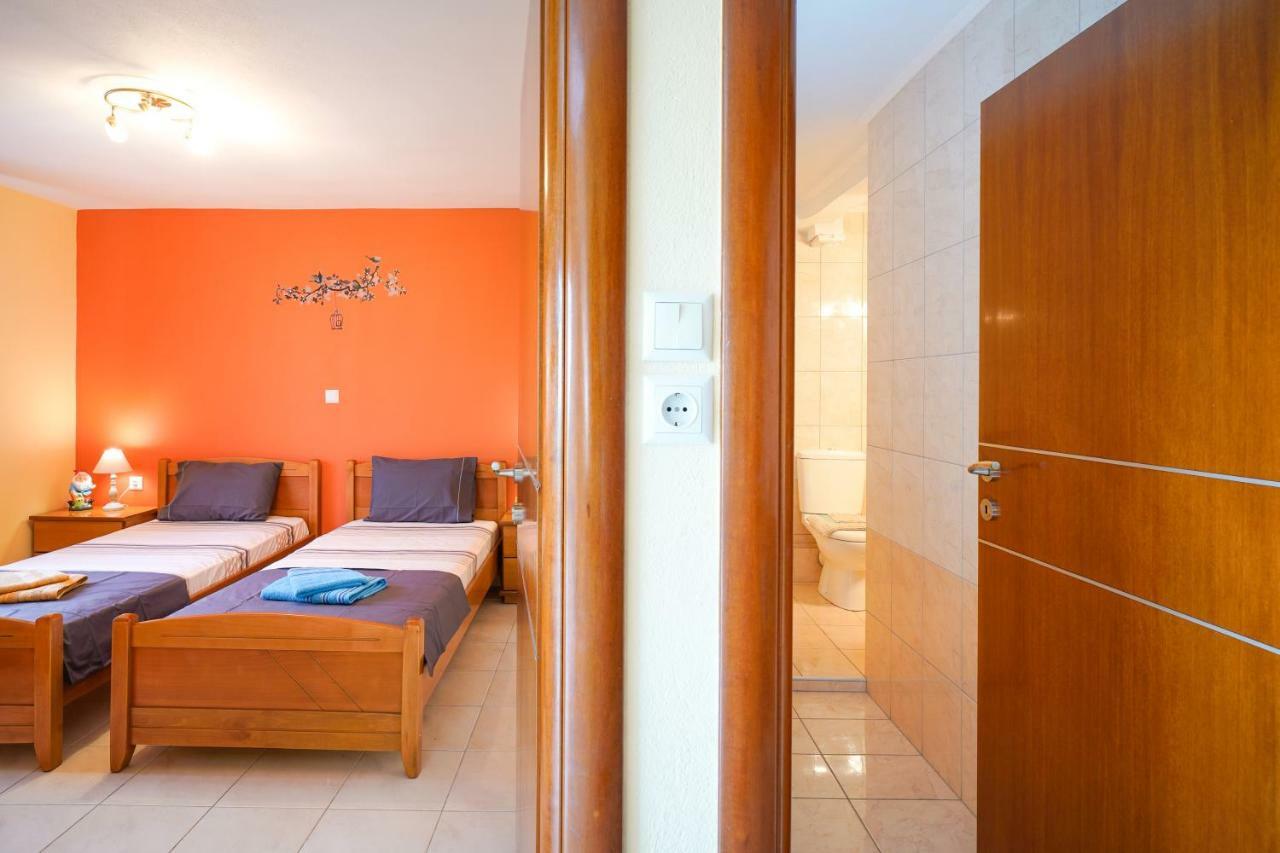 Thomas Apartments Skála Marión 外观 照片